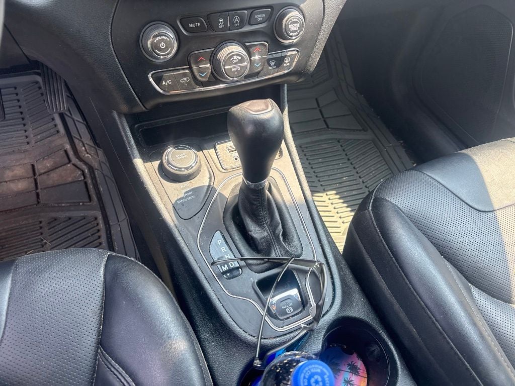 2022 Jeep Cherokee Latitude Lux 4x4
