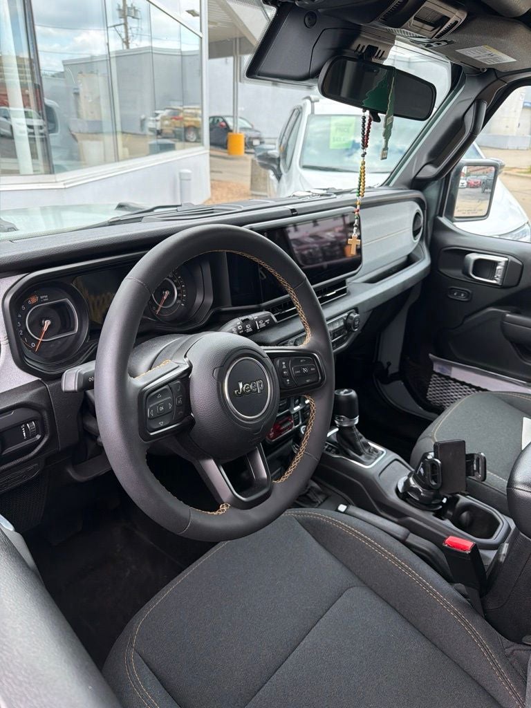 2024 Jeep Wrangler 2-Door Willys 4x4