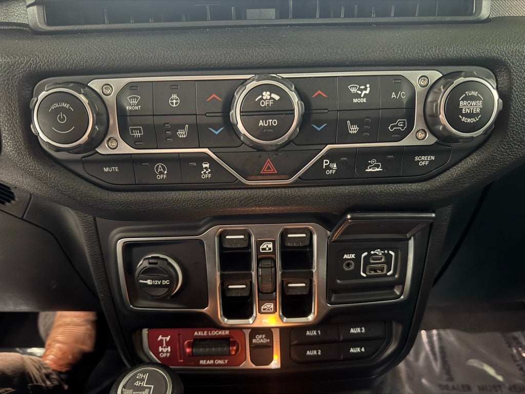 2024 Jeep Wrangler 4-Door Willys 4x4