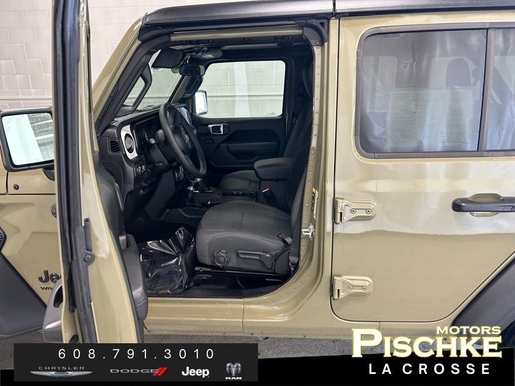 2025 Jeep Wrangler 4-Door Summit 4x4