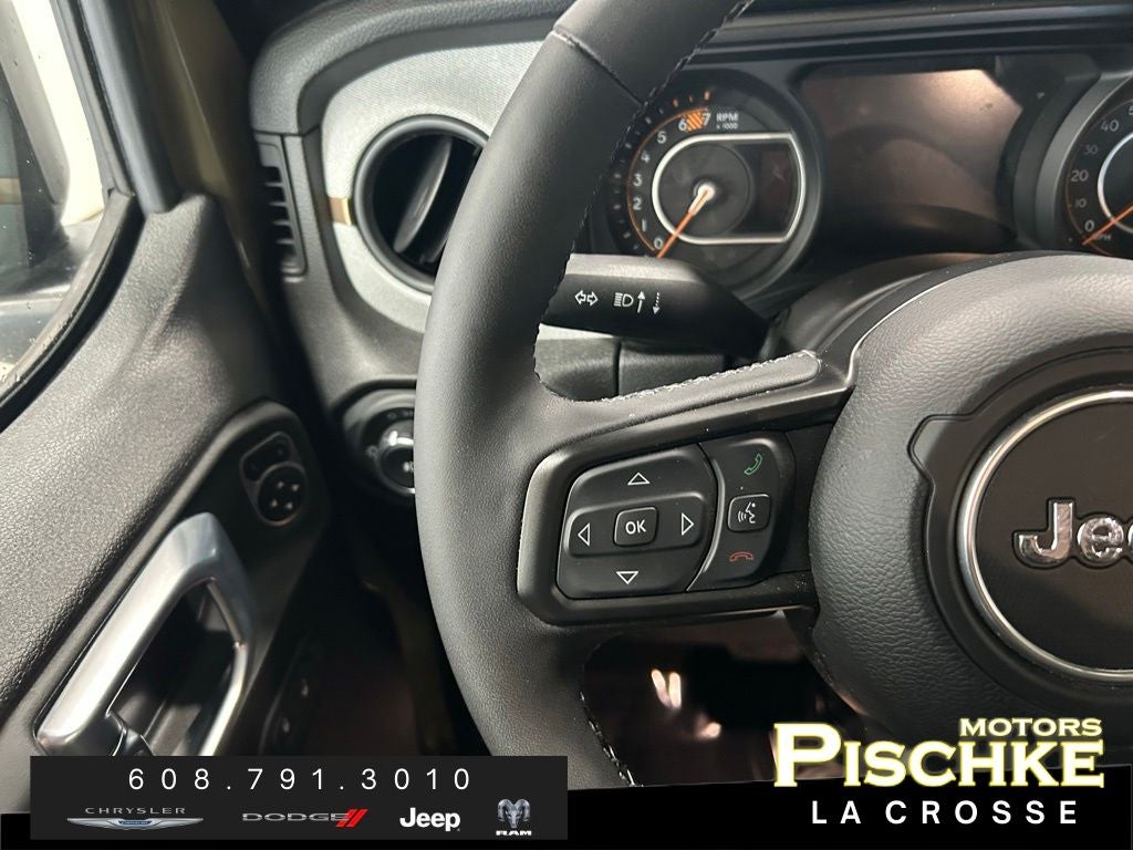 2025 Jeep Wrangler 4-Door Summit 4x4