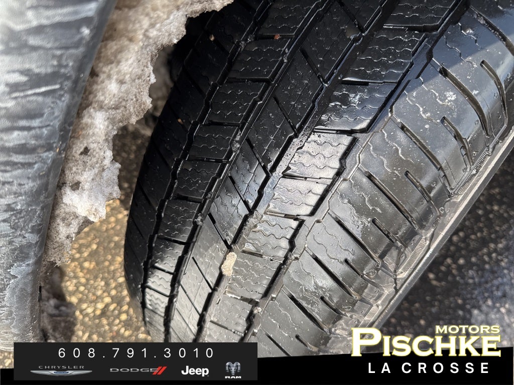 2021 Jeep Grand Cherokee Laredo X 4x4