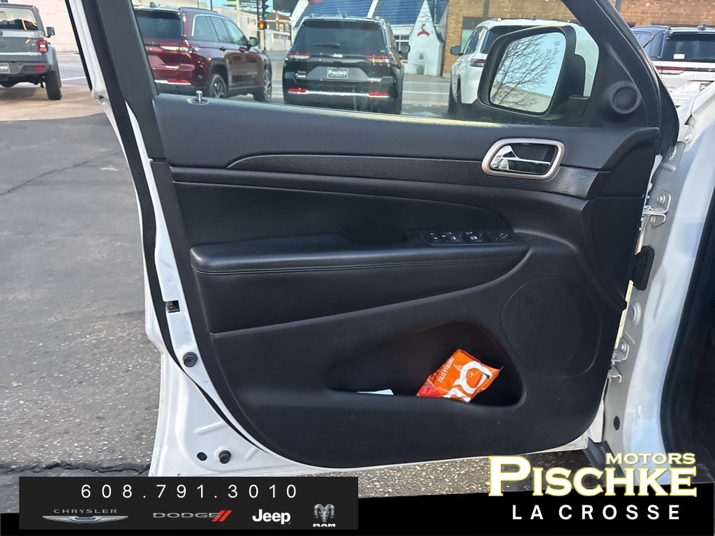 2017 Jeep Grand Cherokee Laredo 4x4