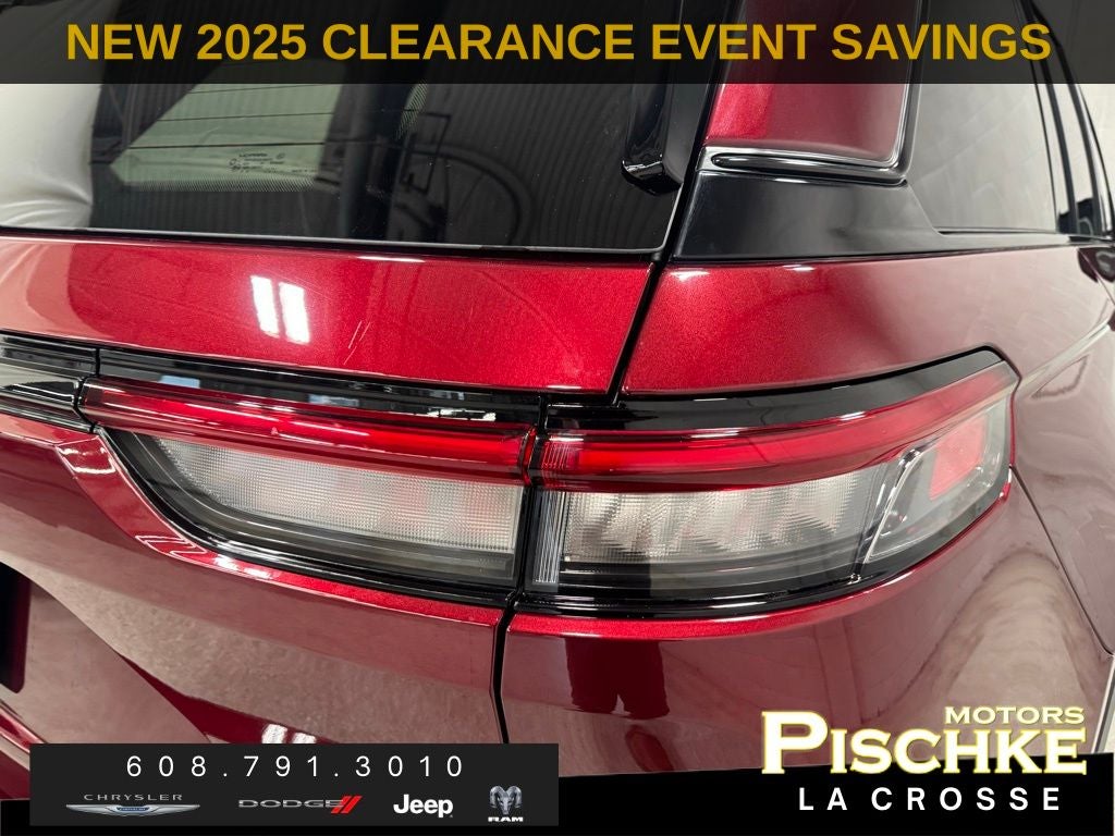 2025 Jeep Grand Cherokee GRAND CHEROKEE ALTITUDE 4X4