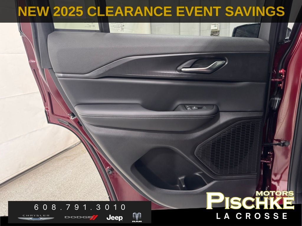 2025 Jeep Grand Cherokee GRAND CHEROKEE ALTITUDE 4X4