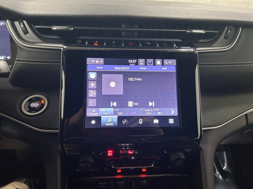 2024 Jeep Grand Cherokee Laredo 4x4