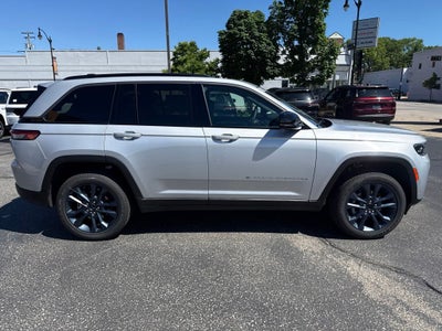 2026 Jeep Grand Cherokee GRAND CHEROKEE 85TH ANNIVERSARY EDITION 4X4