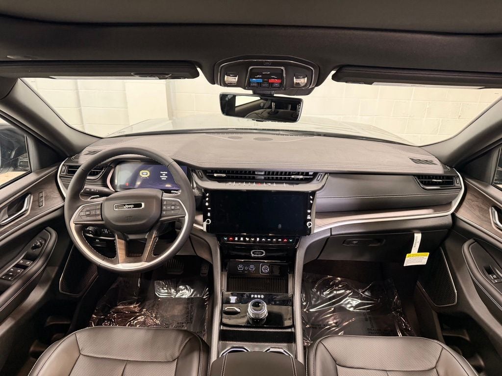 2027 Jeep Grand Cherokee Limited Reserve