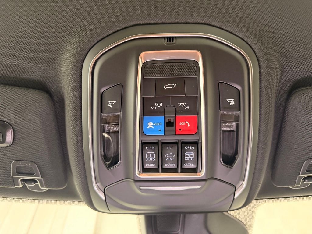 2027 Jeep Grand Cherokee GRAND CHEROKEE LIMITED RESERVE 4X4
