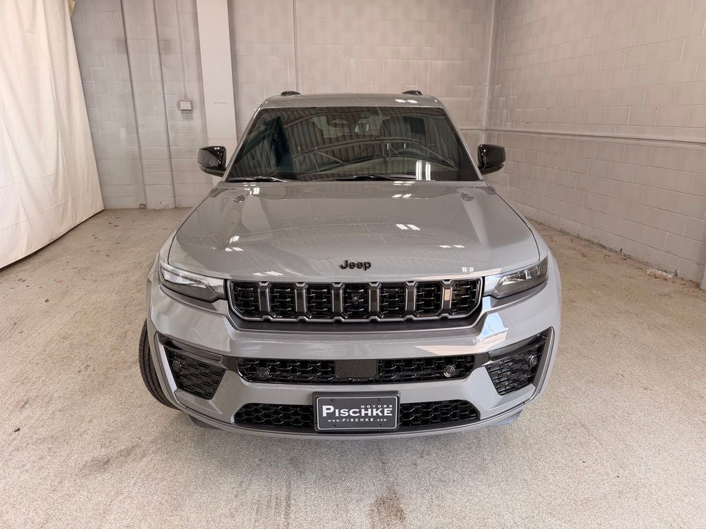 2027 Jeep Grand Cherokee Limited Reserve
