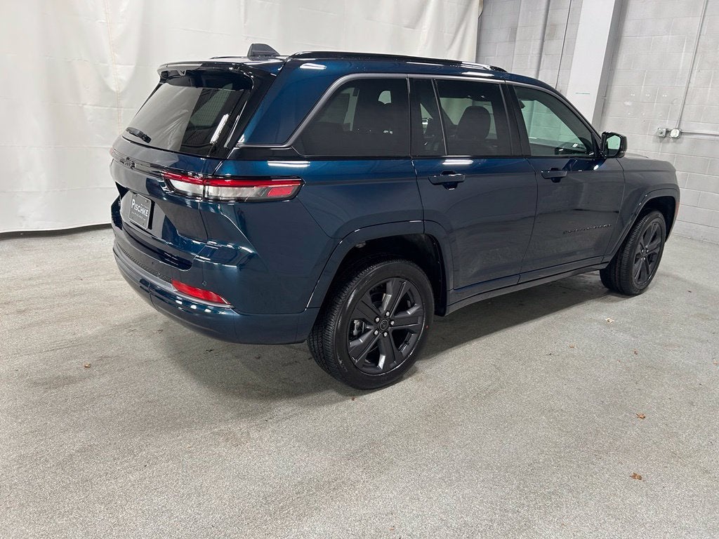 2027 Jeep Grand Cherokee GRAND CHEROKEE LIMITED RESERVE 4X4