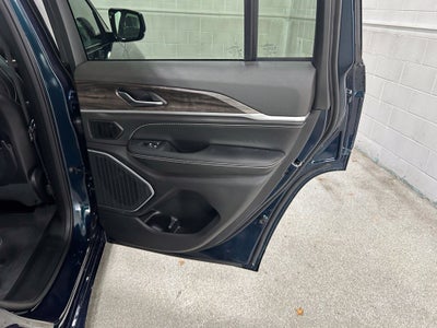 2027 Jeep Grand Cherokee GRAND CHEROKEE LIMITED RESERVE 4X4