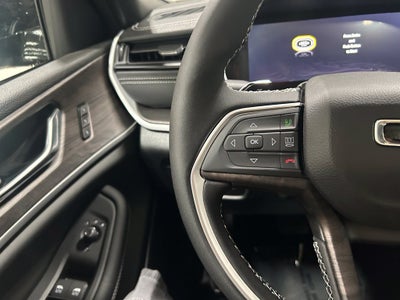2027 Jeep Grand Cherokee GRAND CHEROKEE LIMITED RESERVE 4X4