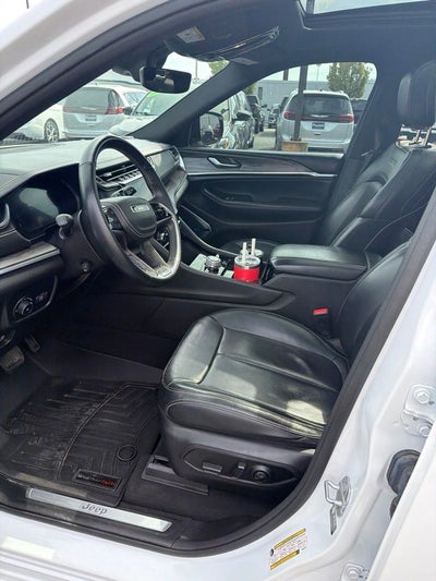 2022 Jeep Grand Cherokee Overland 4x4