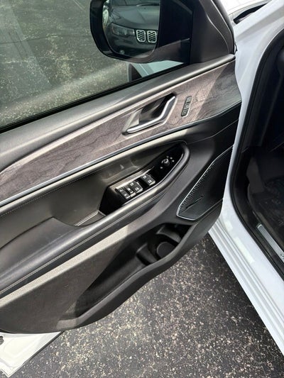 2022 Jeep Grand Cherokee Overland 4x4