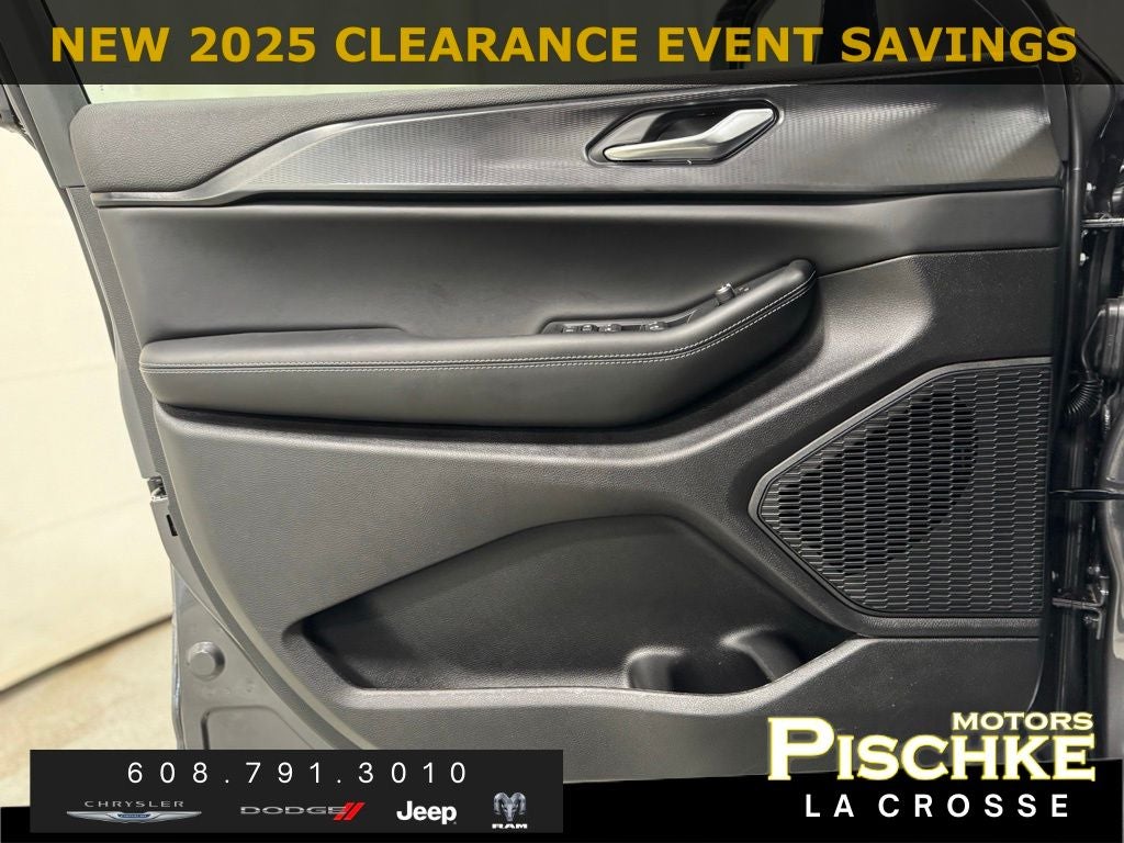 2025 Jeep Grand Cherokee GRAND CHEROKEE L ALTITUDE X 4X4