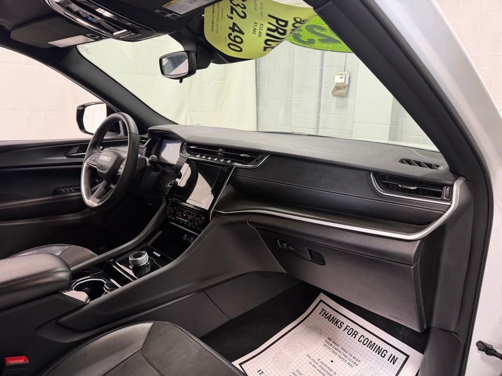 2023 Jeep Grand Cherokee L Altitude 4x4