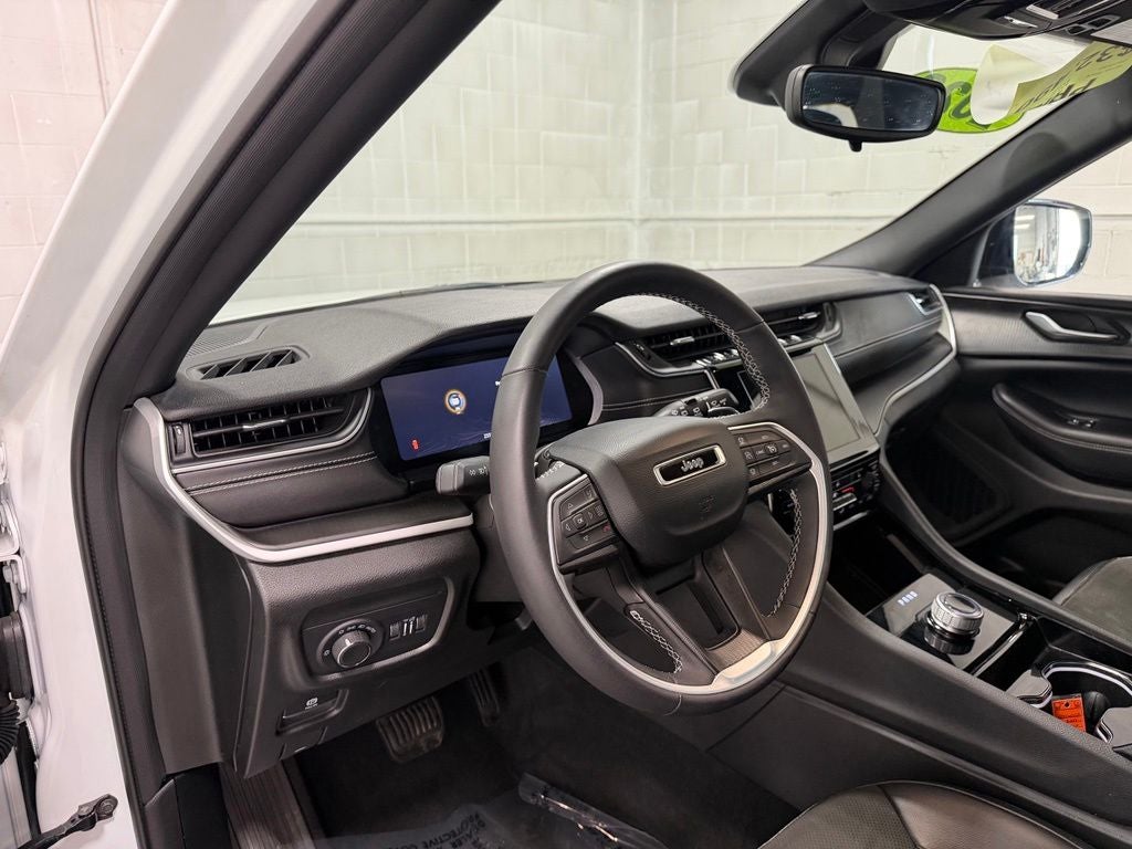 2023 Jeep Grand Cherokee L Altitude 4x4