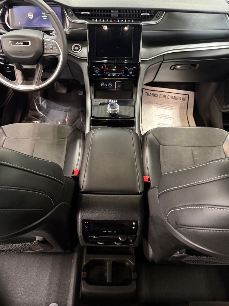 2023 Jeep Grand Cherokee L Altitude 4x4