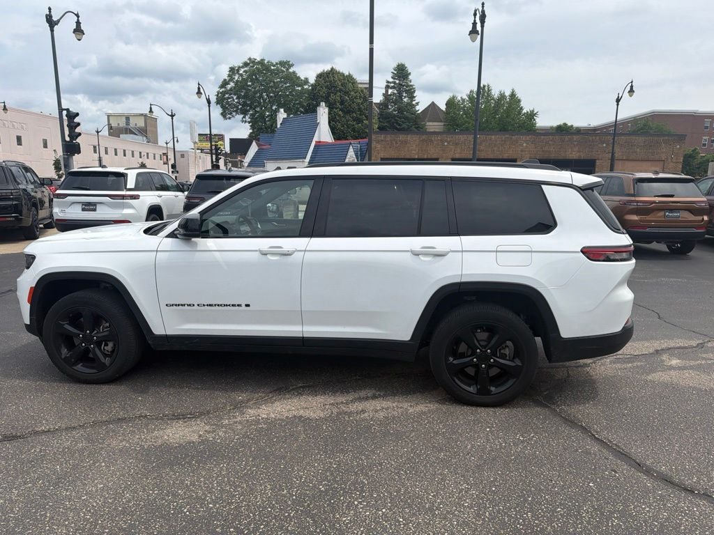2023 Jeep Grand Cherokee L Altitude 4x4