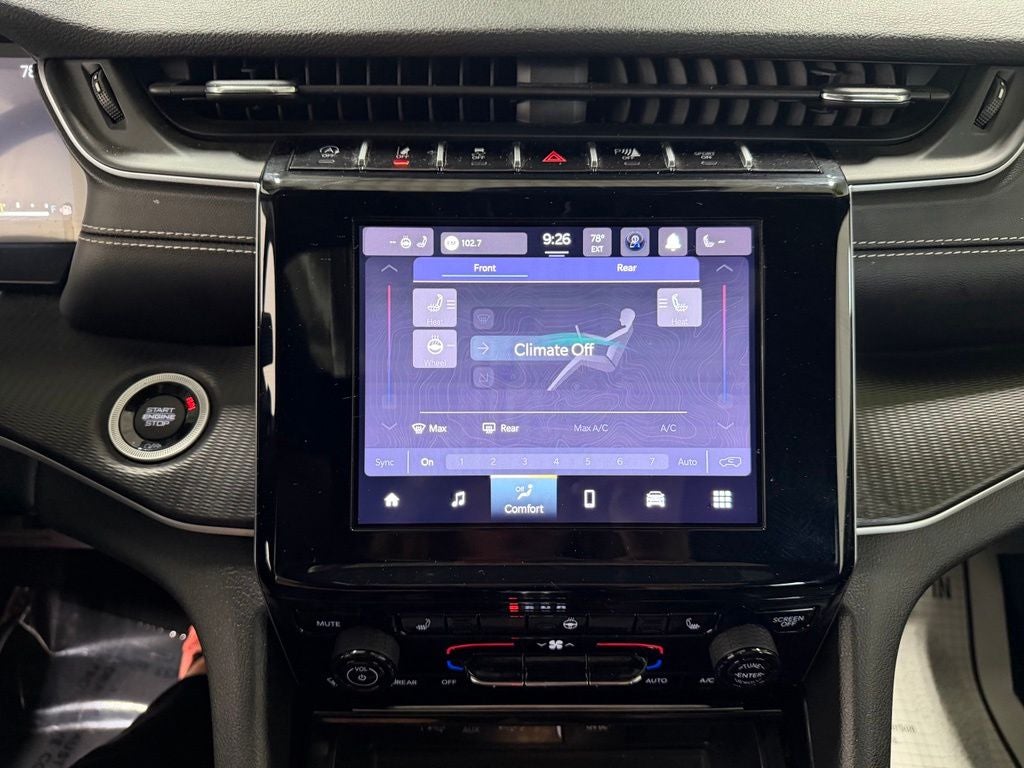 2023 Jeep Grand Cherokee L Altitude 4x4