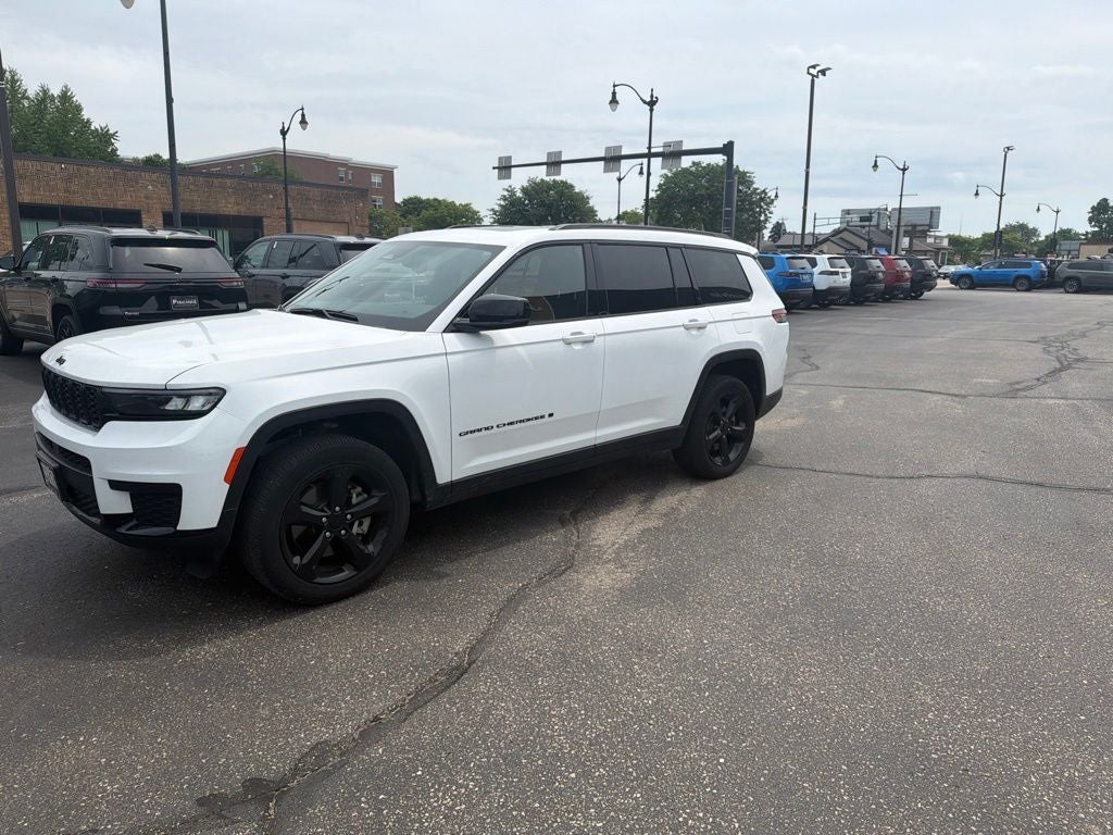 2023 Jeep Grand Cherokee L Altitude 4x4