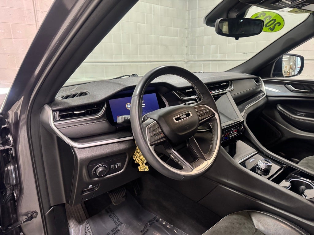 2023 Jeep Grand Cherokee L Altitude 4x4