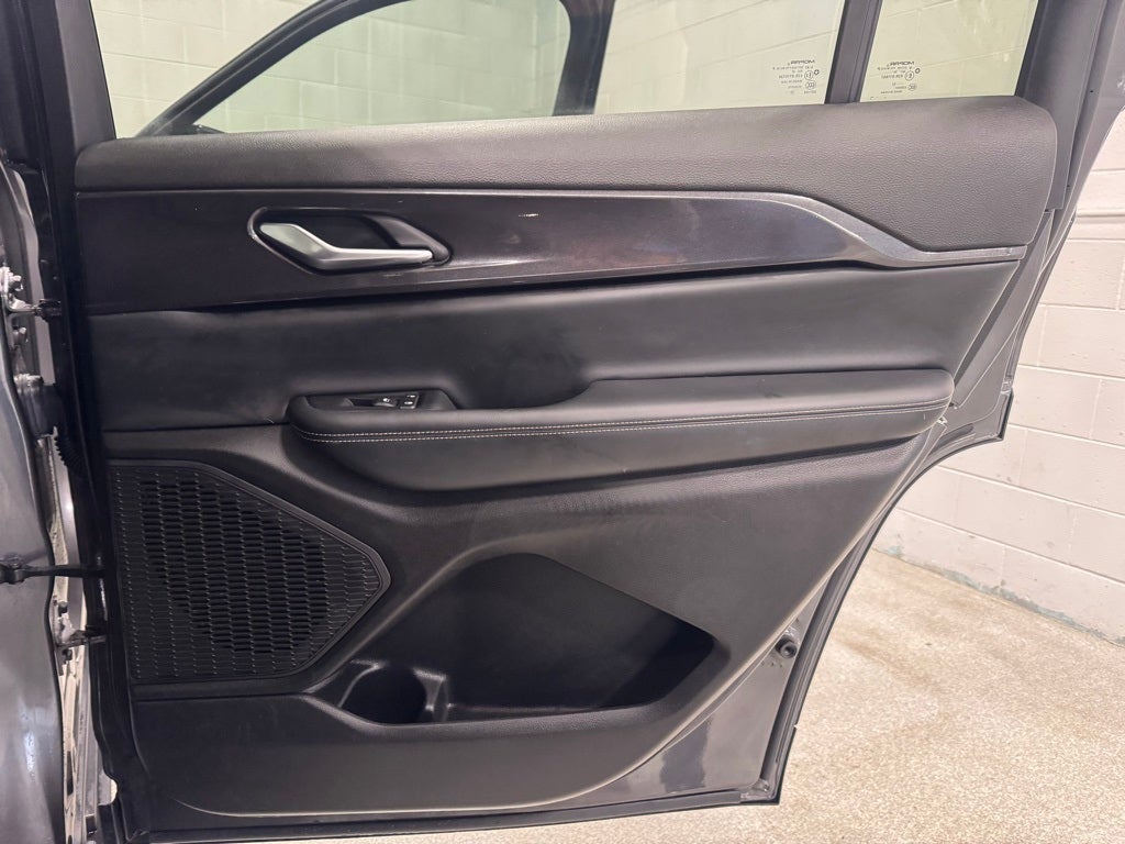 2023 Jeep Grand Cherokee L Altitude 4x4