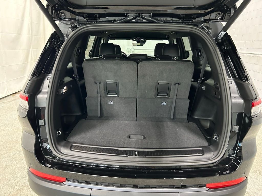 2026 Jeep Grand Cherokee GRAND CHEROKEE L LAREDO ALTITUDE 4X4