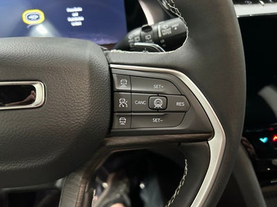 2026 Jeep Grand Cherokee GRAND CHEROKEE L LAREDO ALTITUDE 4X4