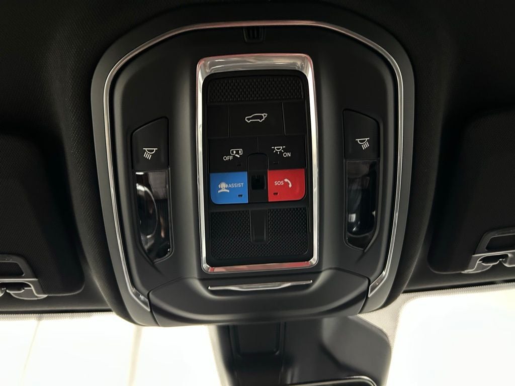 2026 Jeep Grand Cherokee GRAND CHEROKEE L LAREDO ALTITUDE 4X4