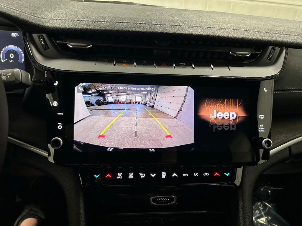 2026 Jeep Grand Cherokee GRAND CHEROKEE L LAREDO ALTITUDE 4X4