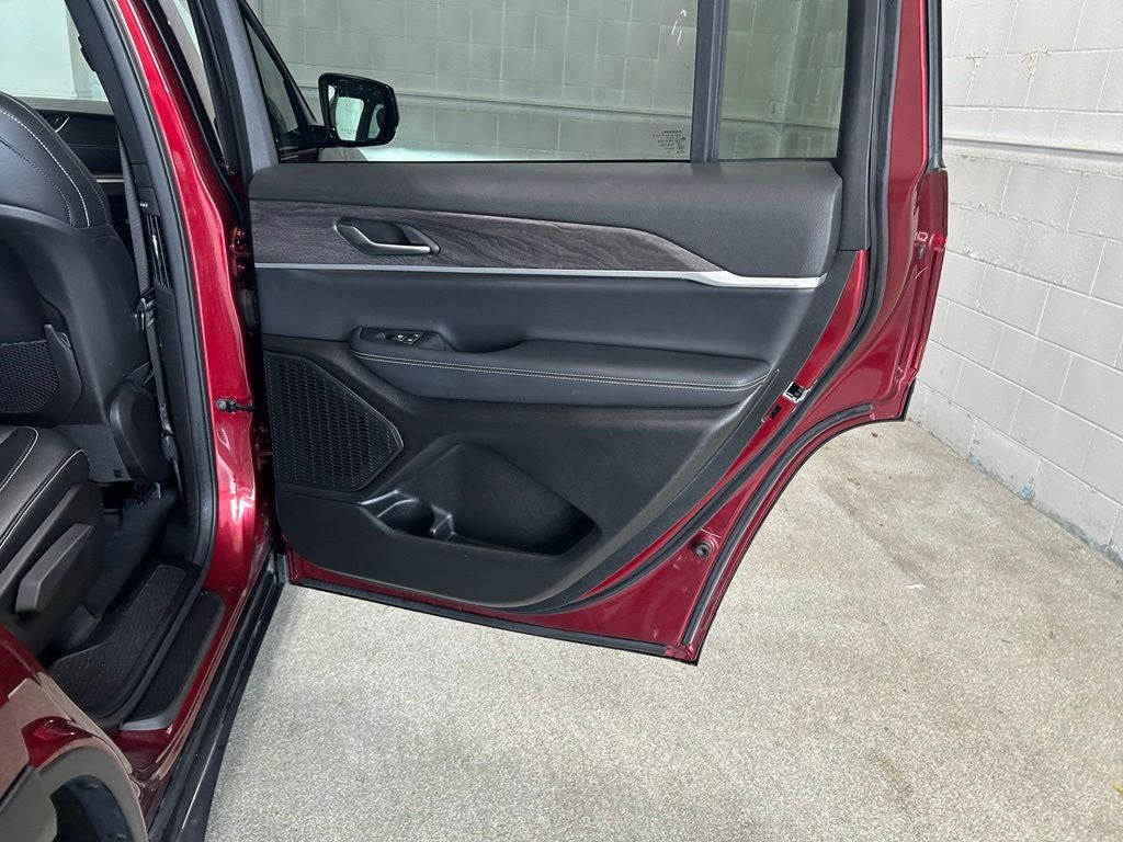 2024 Jeep Grand Cherokee L Limited 4x4