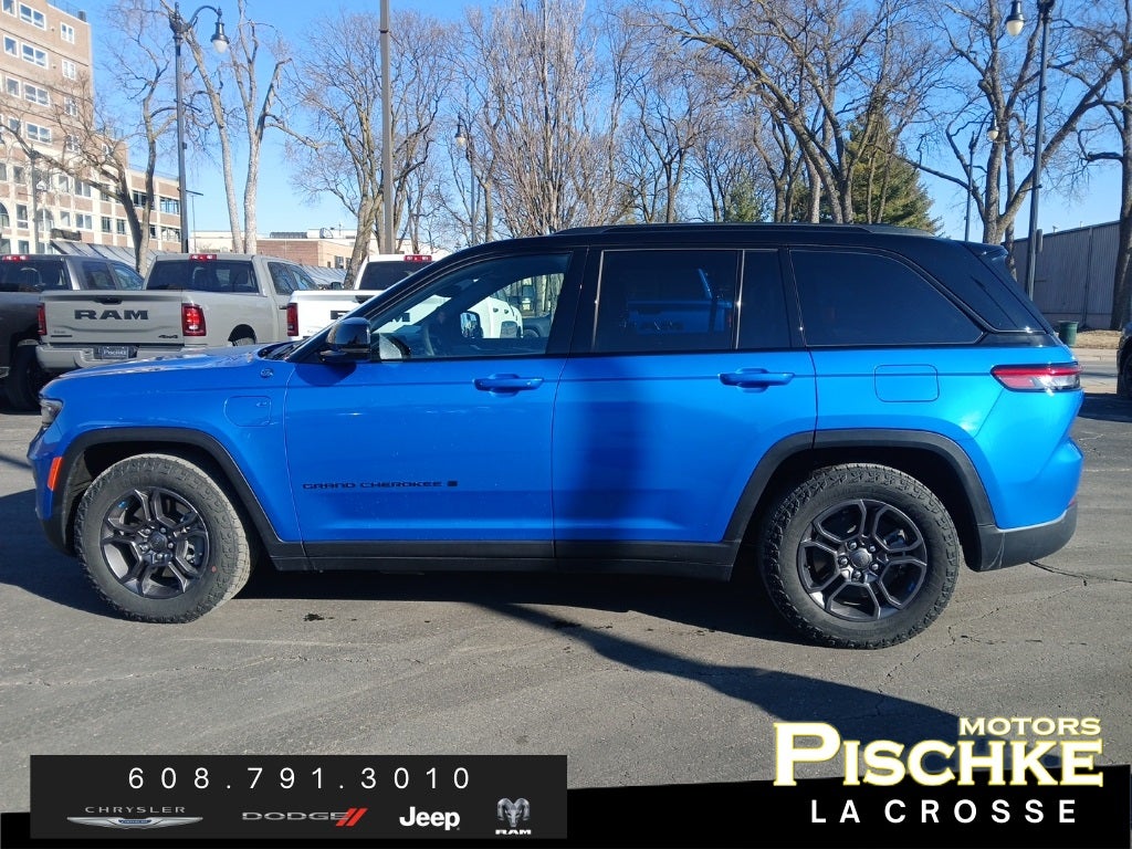 2023 Jeep Grand Cherokee 4xe Trailhawk
