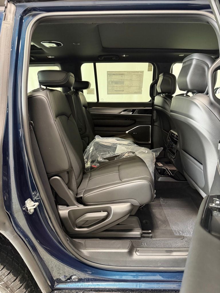 2026 Jeep Grand Wagoneer GRAND WAGONEER UPLAND 4X4