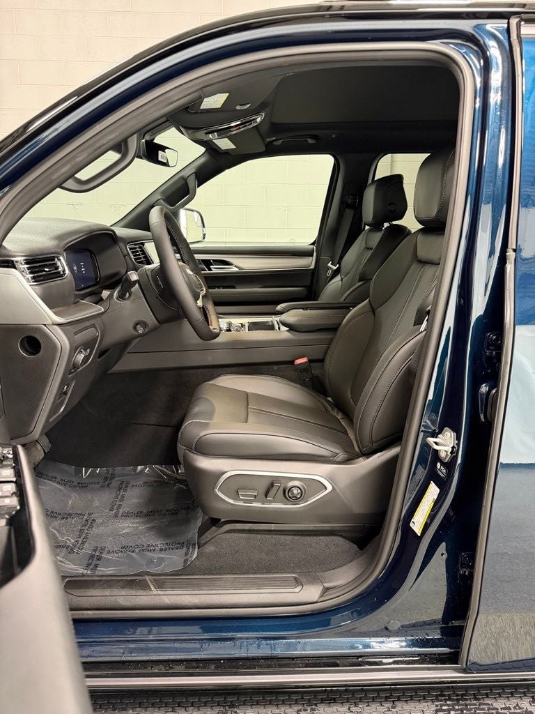 2026 Jeep Grand Wagoneer GRAND WAGONEER UPLAND 4X4