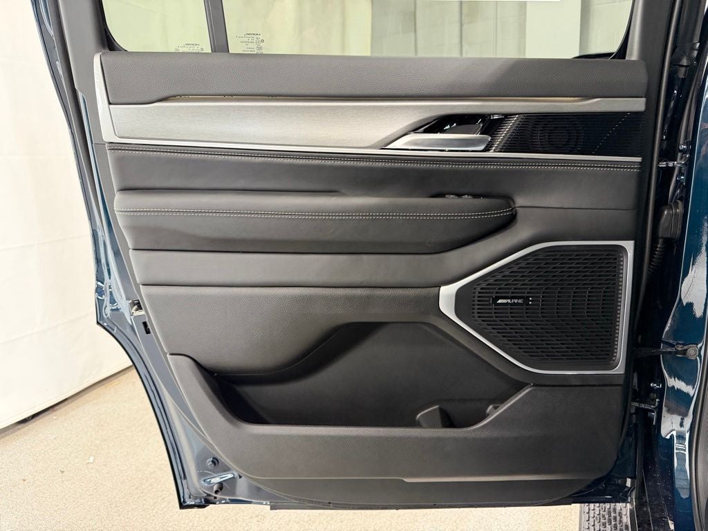 2026 Jeep Grand Wagoneer GRAND WAGONEER UPLAND 4X4