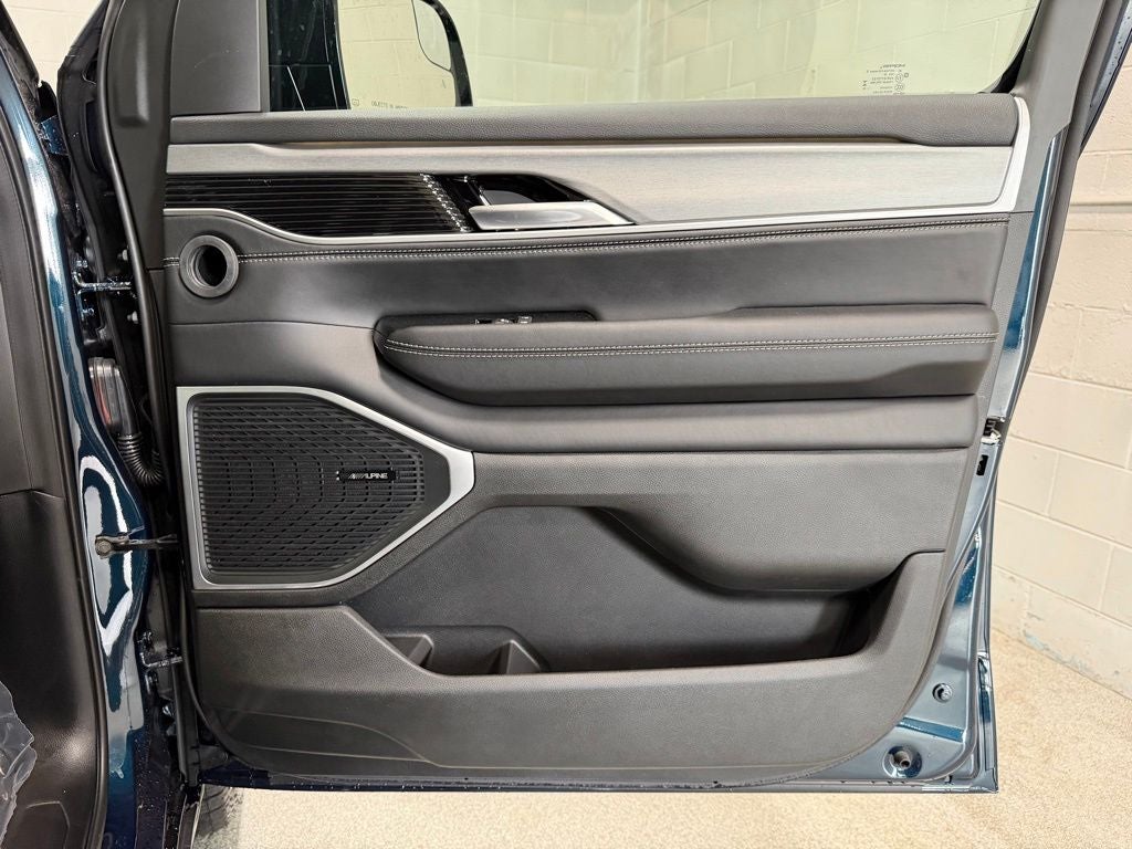 2026 Jeep Grand Wagoneer GRAND WAGONEER UPLAND 4X4