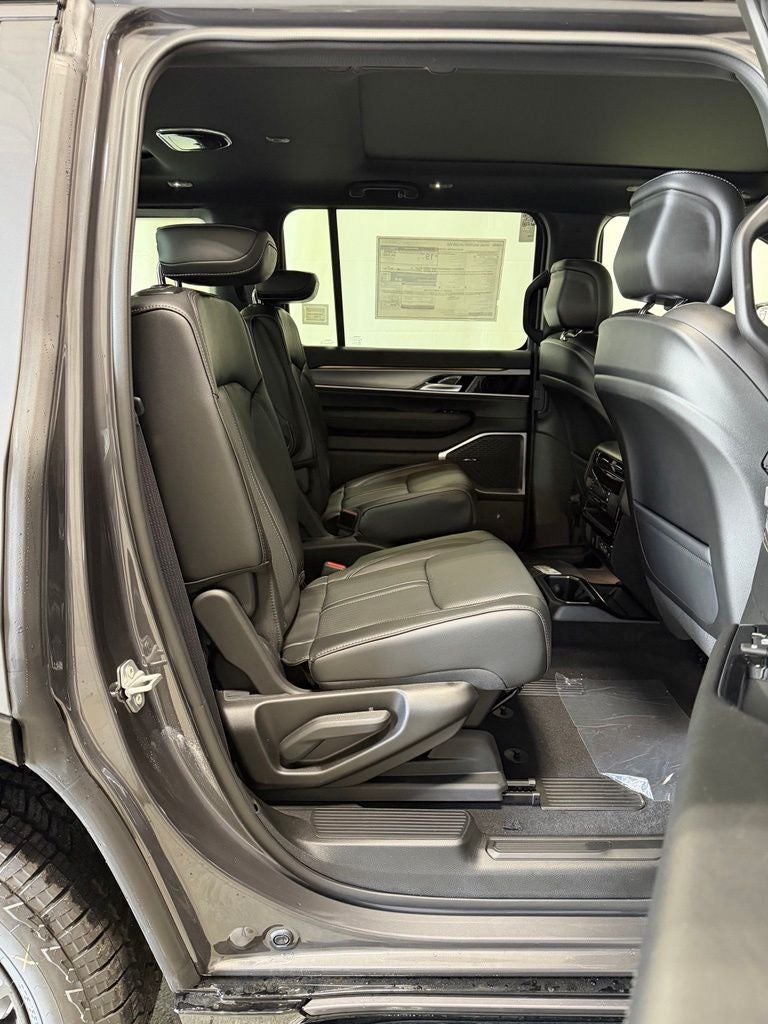 2026 Jeep Grand Wagoneer GRAND WAGONEER UPLAND 4X4