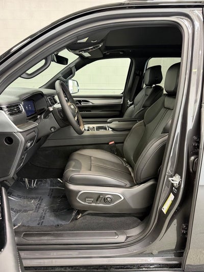 2026 Jeep Grand Wagoneer GRAND WAGONEER UPLAND 4X4