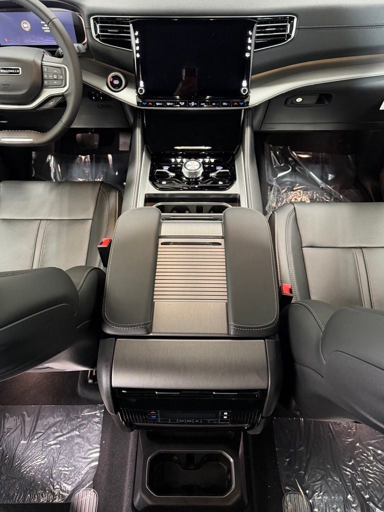 2026 Jeep Grand Wagoneer GRAND WAGONEER UPLAND 4X4