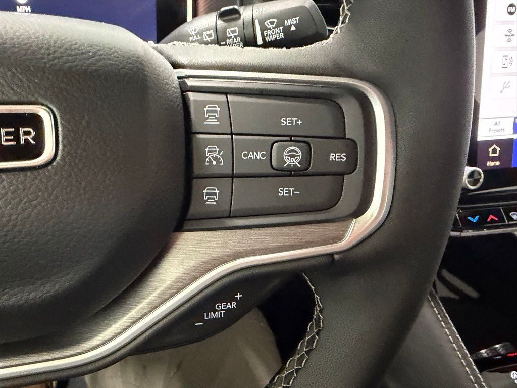 2026 Jeep Grand Wagoneer GRAND WAGONEER UPLAND 4X4