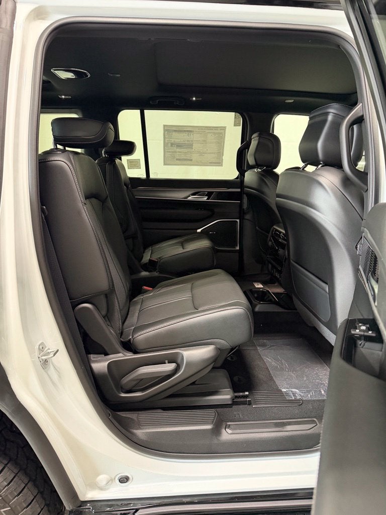 2026 Jeep Grand Wagoneer GRAND WAGONEER UPLAND 4X4