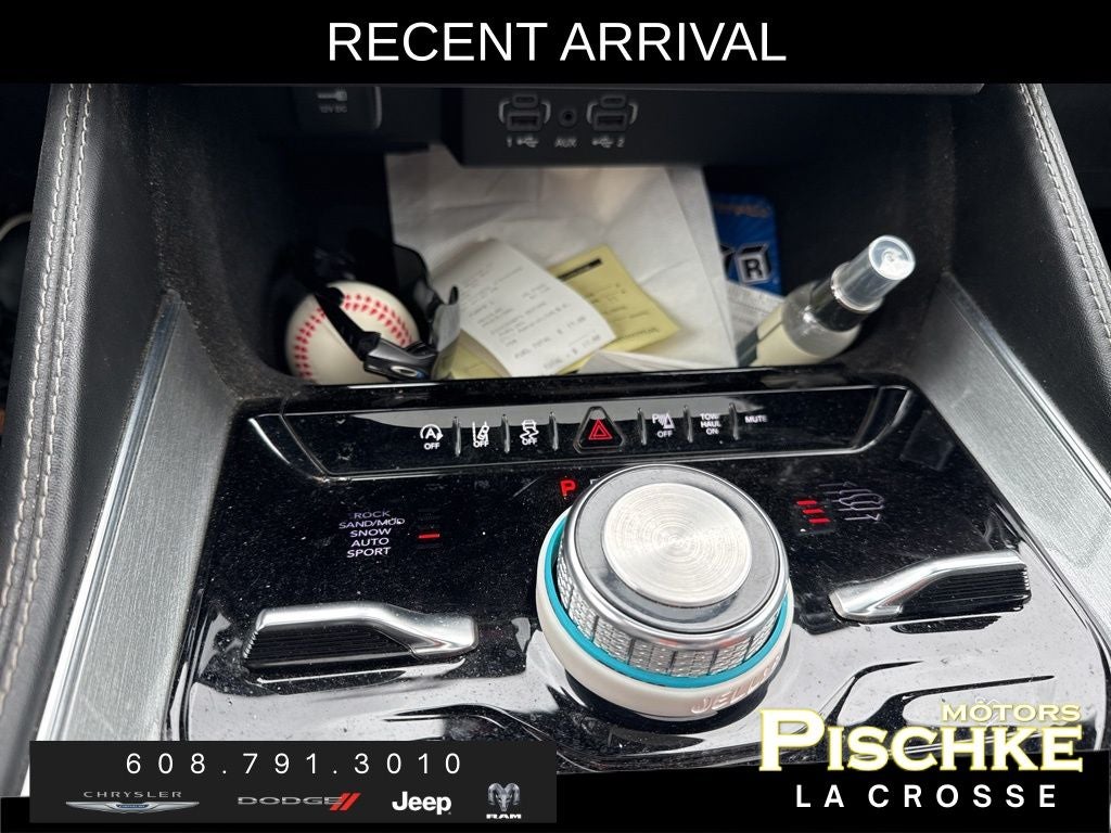 2022 Jeep Wagoneer Series III Carbide 4x4