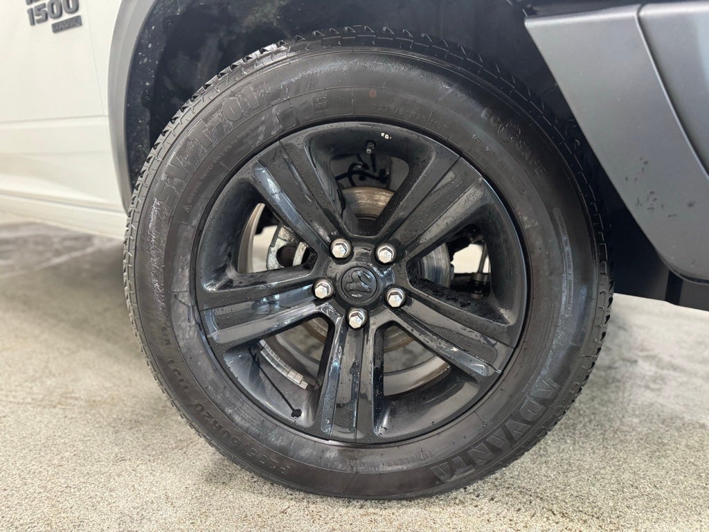 2024 RAM 1500 Classic Warlock Crew Cab 4x4 5'7' Box