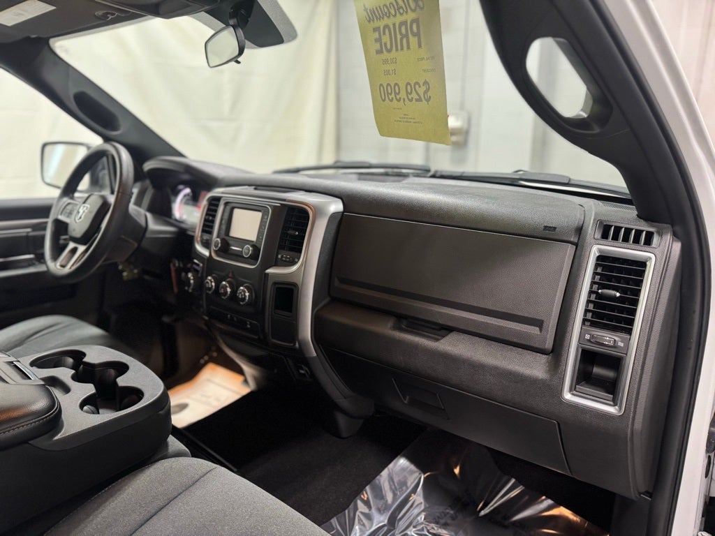 2024 RAM 1500 Classic Warlock Crew Cab 4x4 5'7' Box