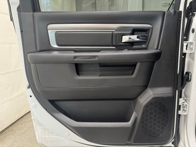 2024 RAM 1500 Classic Warlock Crew Cab 4x4 5'7' Box