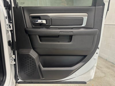 2024 RAM 1500 Classic Warlock Crew Cab 4x4 5'7' Box