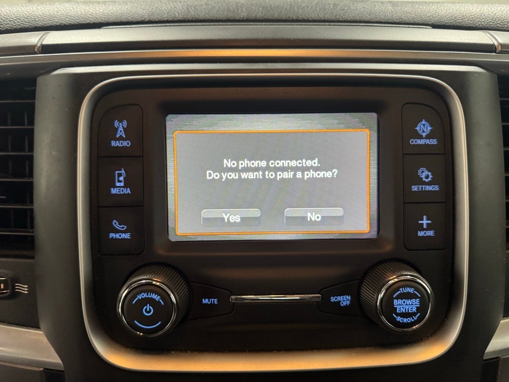 2024 RAM 1500 Classic Warlock Crew Cab 4x4 5'7' Box