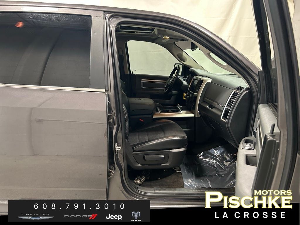 2017 RAM 1500 Lone Star Silver Crew Cab 4x4 5'7' Box